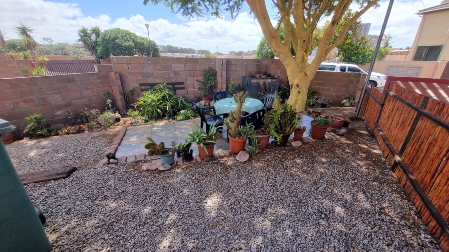 6 Bedroom Property for Sale in Bluewater Bay Western Cape